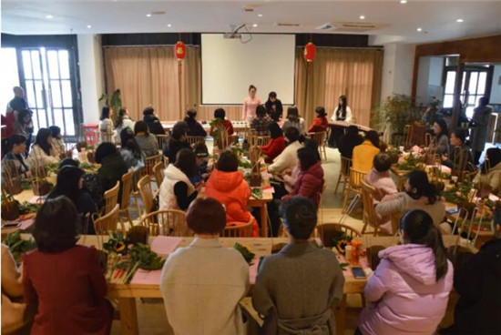 珠山区举行“魅力女性 如花绽放”纪念三八节109周年活动