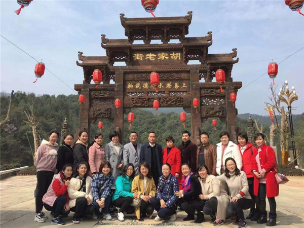 全市三八妇女节活动精彩纷呈，巾帼女性展风采！