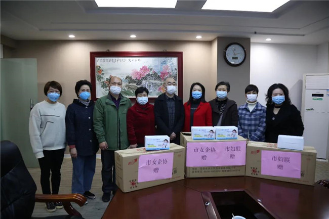 市妇联慰问一线新闻工作者