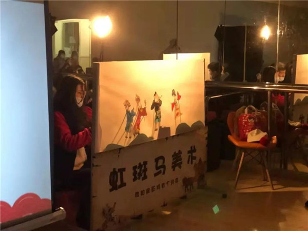 “把爱带回家”！——珠山区妇联开展“传承传统文化，感受非遗魅力”皮影diy亲子活动