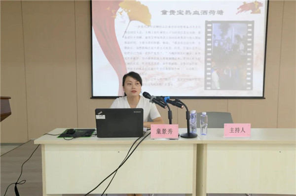 高新区妇联组织开展“颂党恩，传家风”主题宣讲活动