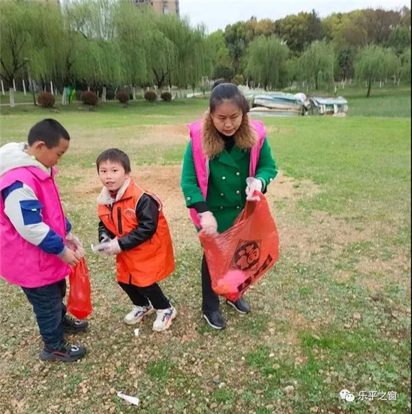 巾帼志愿者400天守护，天湖因此更美丽