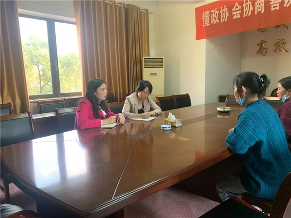 昌江区：女子遭家暴求助妇联 “娘家人”援助来撑腰