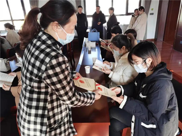 浮梁县妇联举办国际反家庭暴力日宣传培训