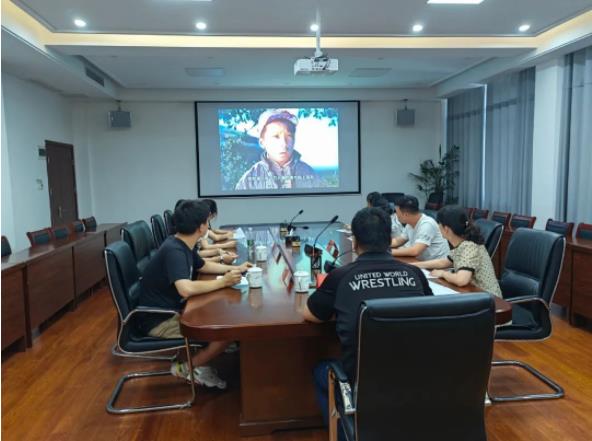 市妇联组织召开“喜迎二十大 传承红色基因”亲子阅读比赛专家评审会