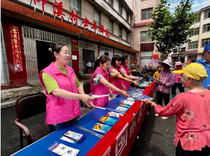 守正出新，“五员”共治，把“浮红”力量 引入基层善治的轨道 —寿安镇“浮红飘乡”巾帼平安志愿者助力“三治融合”新路子