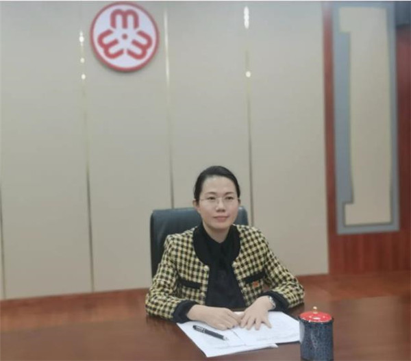 市妇联召开理论学习中心组（扩大）会传达学习党的二十大精神