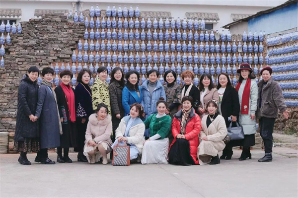 【最美巾帼风采】致敬了不起的她——全国巾帼建功先进集体景德镇市女企业家协会