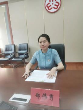 市妇联召开理论中心组学习（扩大）会