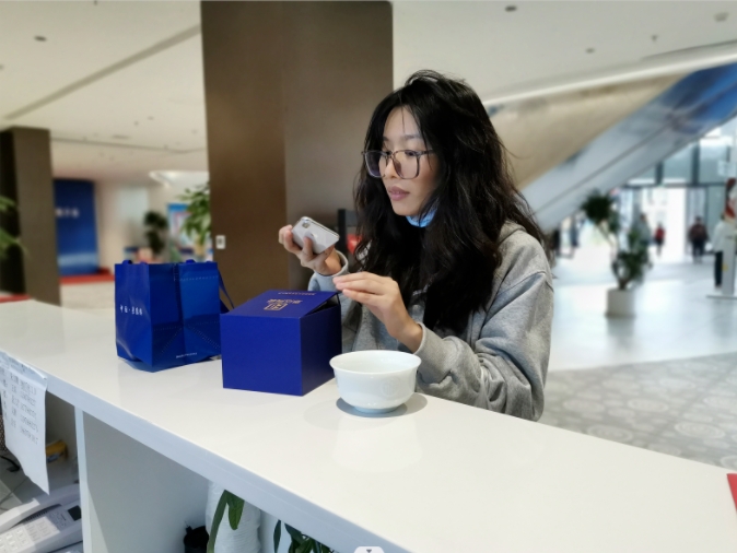市妇联瓷“印”心中活动吸引市民踊跃参与