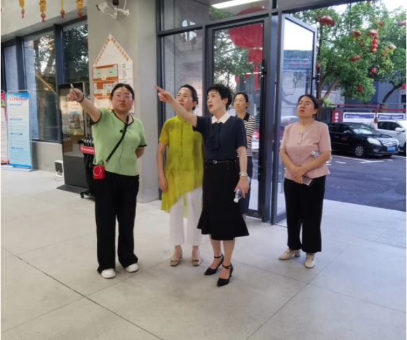 省妇联执委在景德镇调研家庭家教家风建设在基层治理中的作用