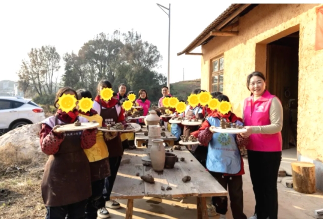 瓷都“爱心妈妈”引领孩子们筑牢文化自信之基