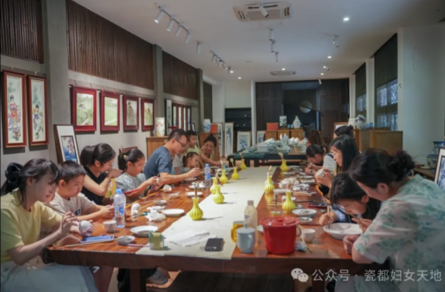 市妇联亲子阅读暨研学活动走进诚