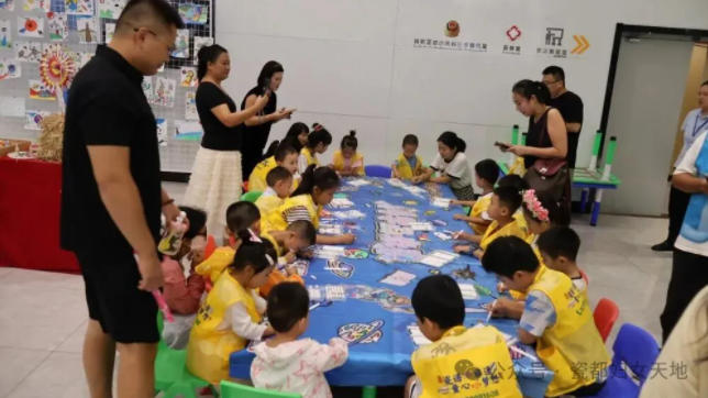 “科普启智 童梦绘未来”|景德镇市妇女儿童活动中心走进市科技馆“科学之夜”，以科学魅力赋能亲子共育