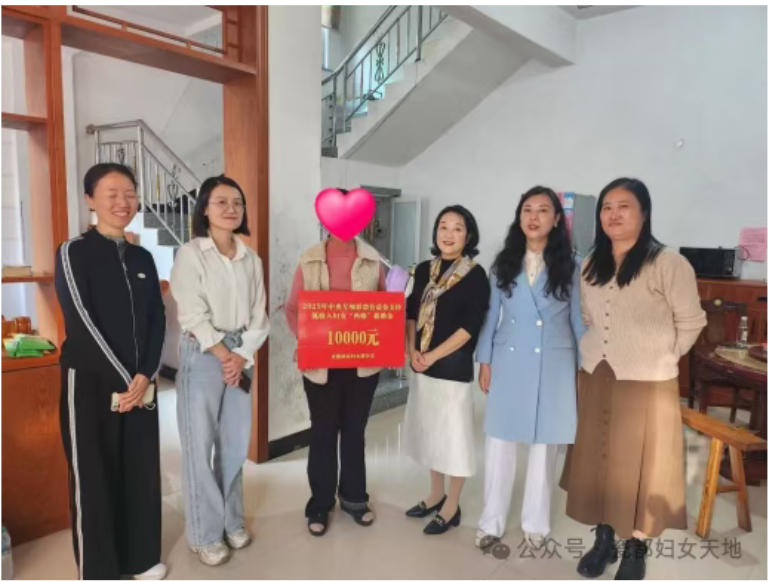 “两癌”救助惠民生，善举帮扶暖人心——景德镇市各级妇联开展“两癌”走访慰问的活动